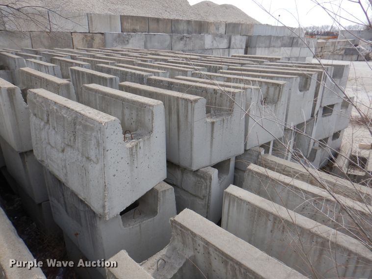 image for item DN1458 (183) wall blocks