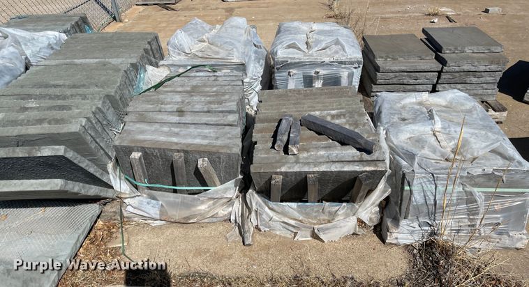 image for item FV9358 (12) pallets of Unilok Riven stone pavers