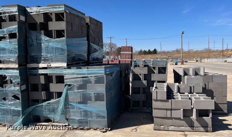 image for item FV9360 Approximately 63 pallets of 12" lightweight ProBlocks