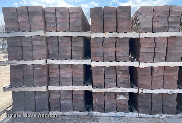 image for item FV9437 Approximately 3,200 retaining wall cap stones