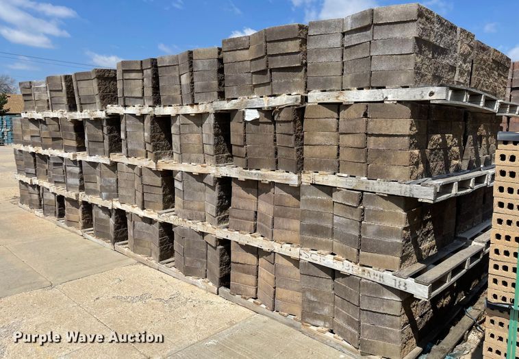 image for item FV9438 Approximately 1,500 retaining wall cap stones