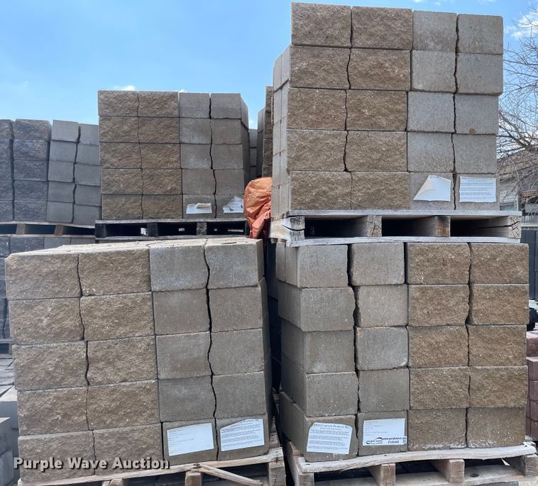 image for item FV9440 (24) pallets of 6" Maytrx L column stones