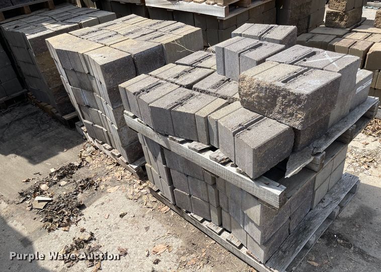 image for item FV9441 (15) pallets of 6" Maytrx L column stones