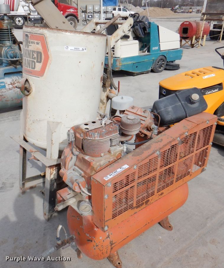 image for item IH9225 Ingersoll Rand 10FGT  air compressor