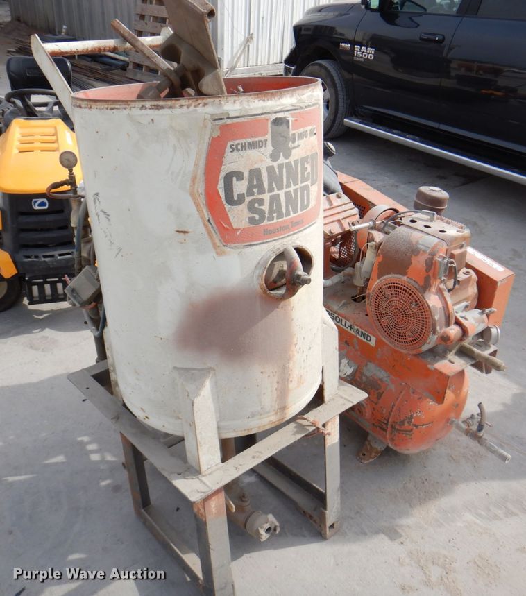 image for item IH9225 Ingersoll Rand 10FGT  air compressor