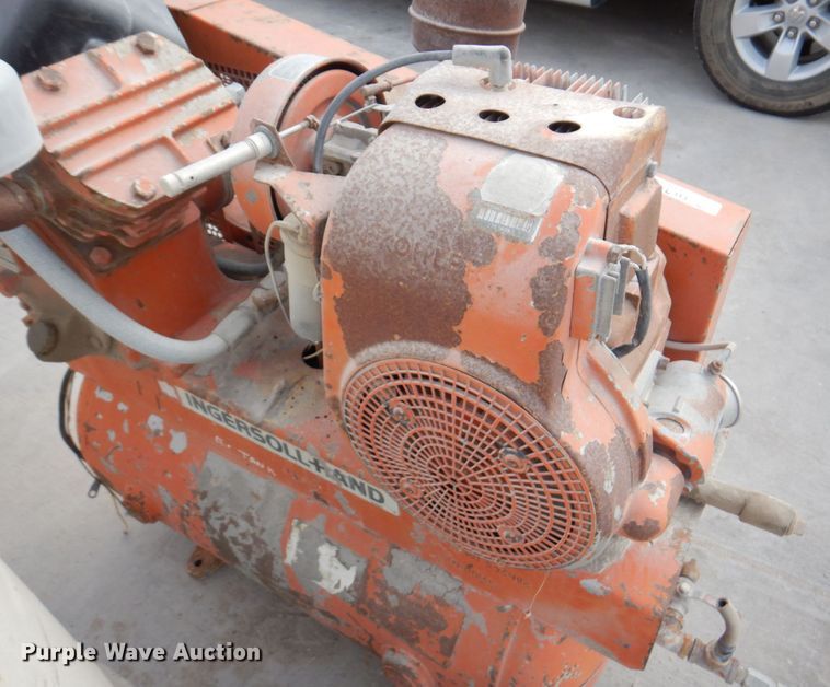 image for item IH9225 Ingersoll Rand 10FGT  air compressor