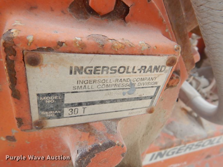 image for item IH9225 Ingersoll Rand 10FGT  air compressor