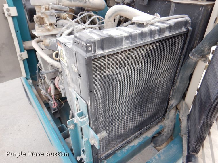 image for item IH9228 Tennant 355  sweeper