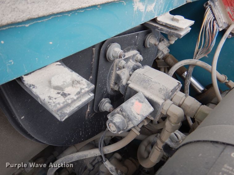 image for item IH9228 Tennant 355  sweeper