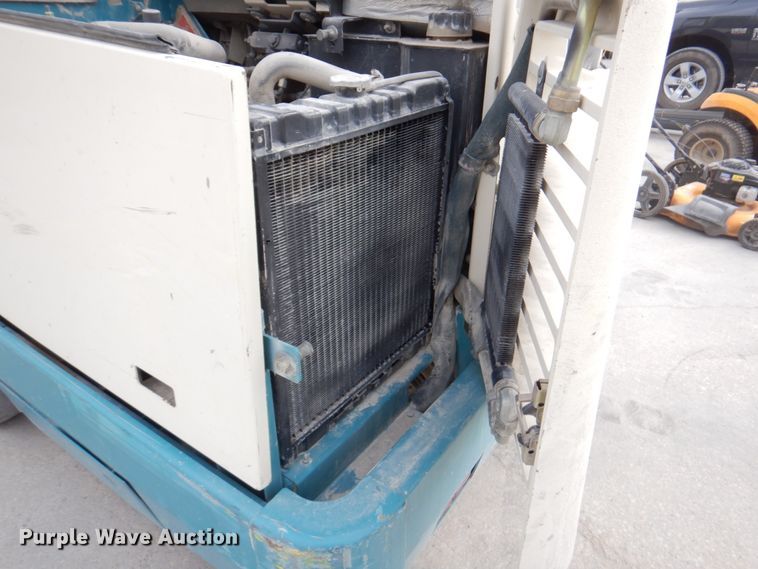 image for item IH9228 Tennant 355  sweeper