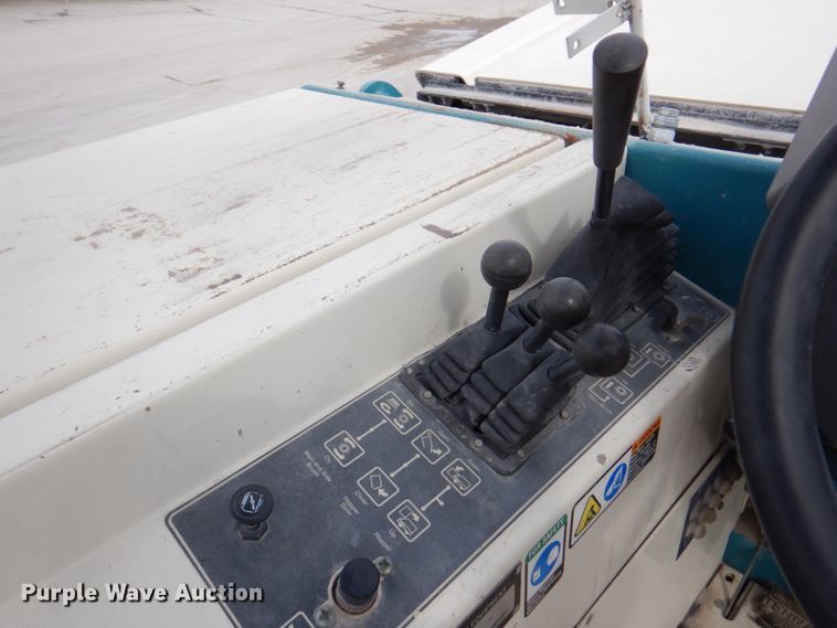 image for item IH9228 Tennant 355  sweeper