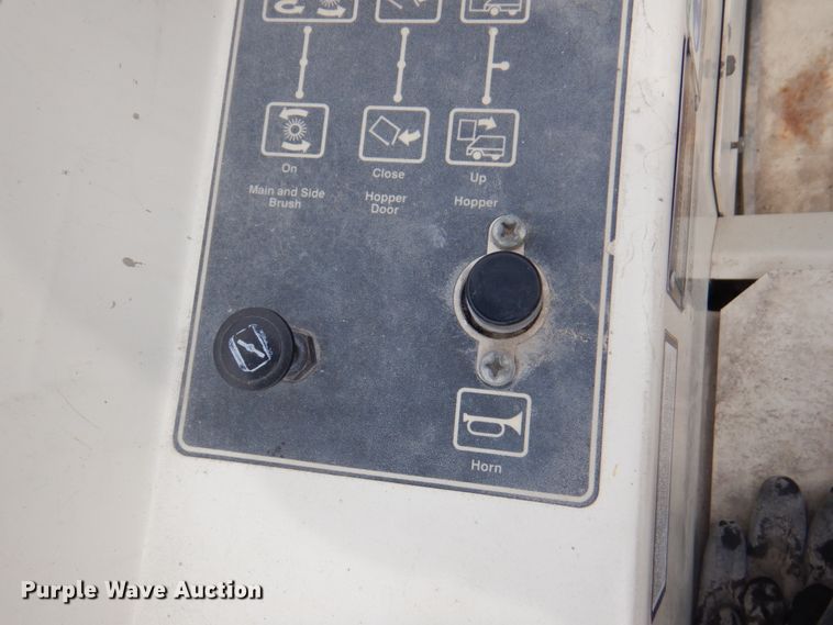 image for item IH9228 Tennant 355  sweeper