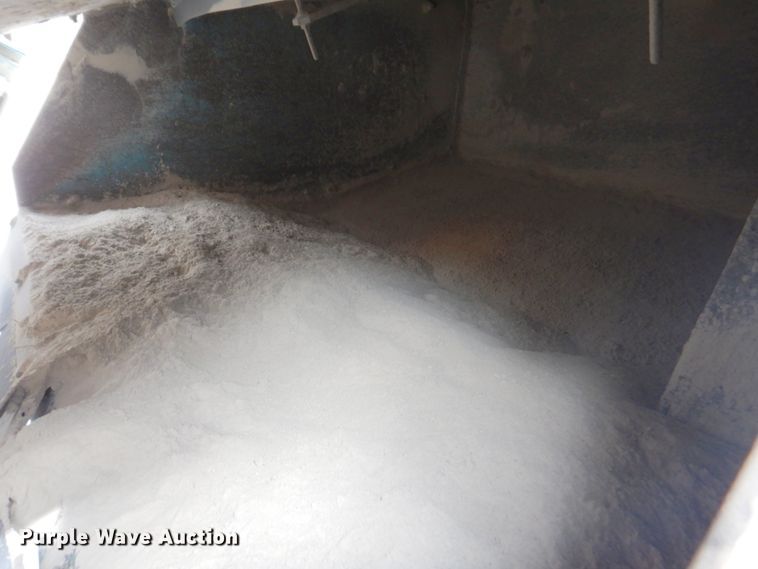 image for item IH9228 Tennant 355  sweeper