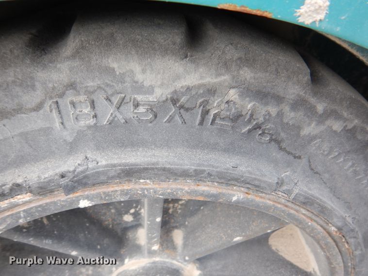 image for item IH9228 Tennant 355  sweeper