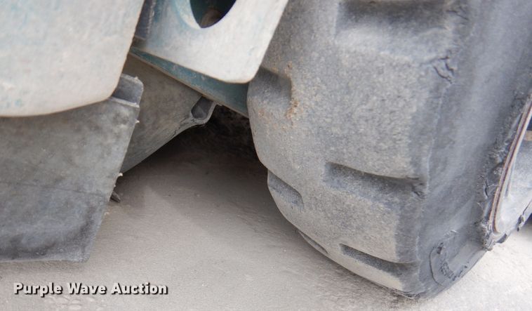 image for item IH9228 Tennant 355  sweeper