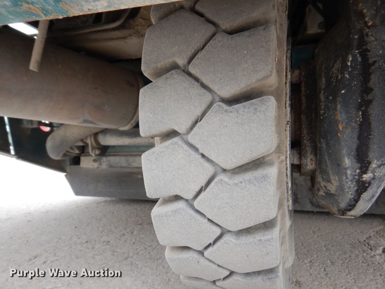 image for item IH9228 Tennant 355  sweeper