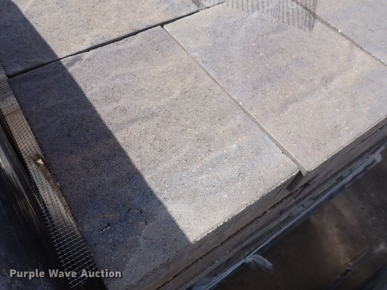 image for item IH9692 552 square feet of Catalina slate three piece pavers