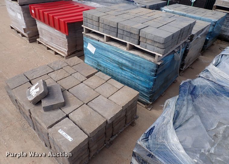 image for item IH9694 615 square feet of 60mm Urbana three piece pavers