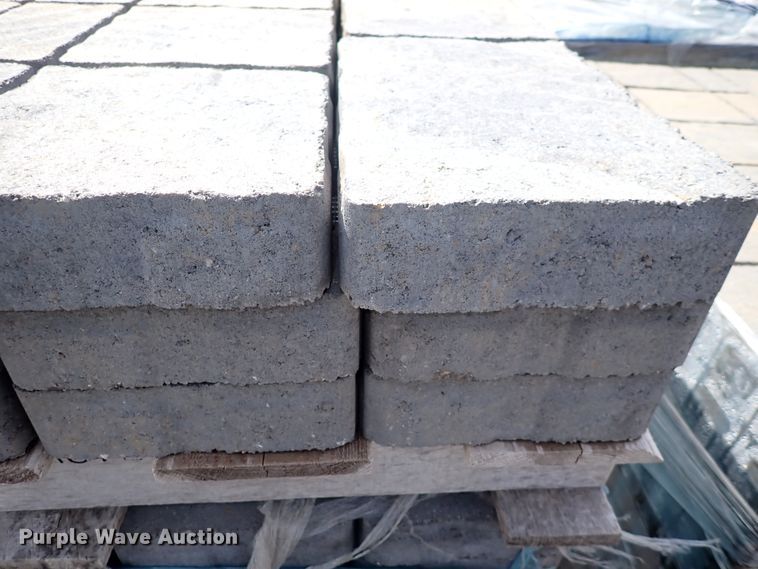 image for item IH9694 615 square feet of 60mm Urbana three piece pavers