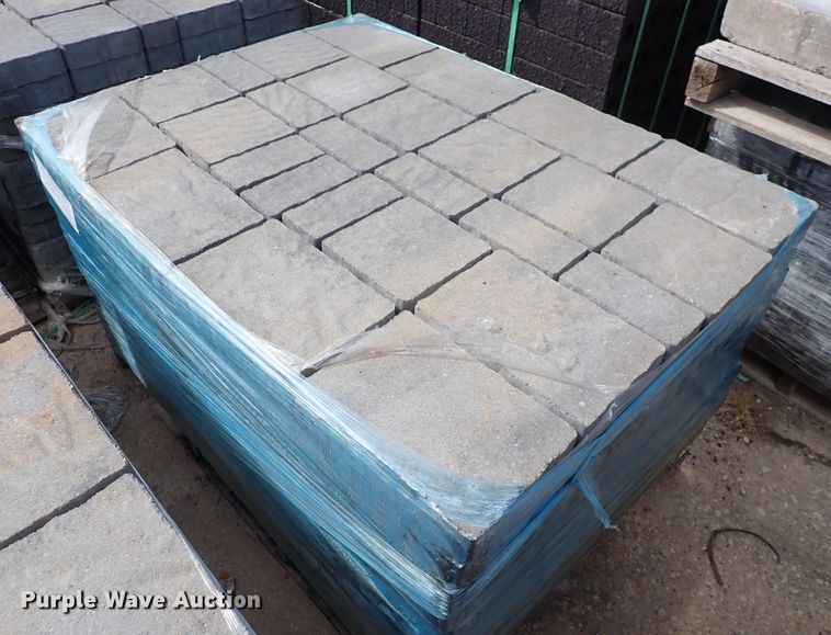 image for item IH9694 615 square feet of 60mm Urbana three piece pavers