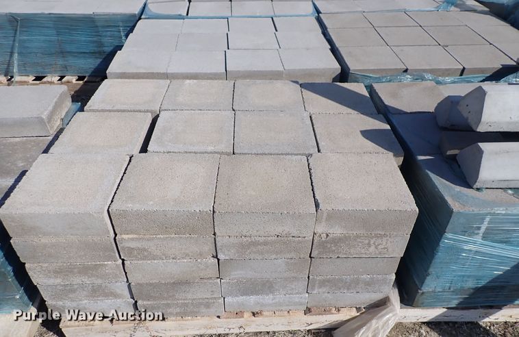 image for item IH9724 (1,463) 12" x 12" x 4" normal weight pavers