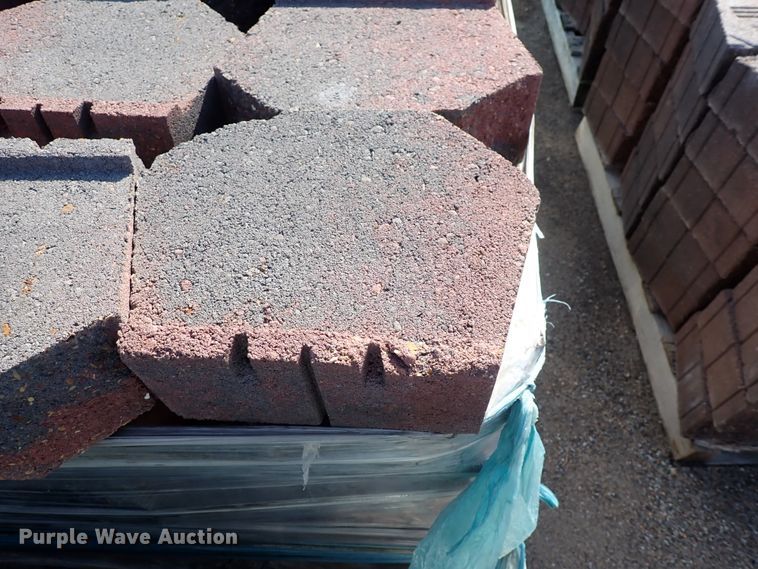 image for item IH9731 (772) garden wall anchor blocks