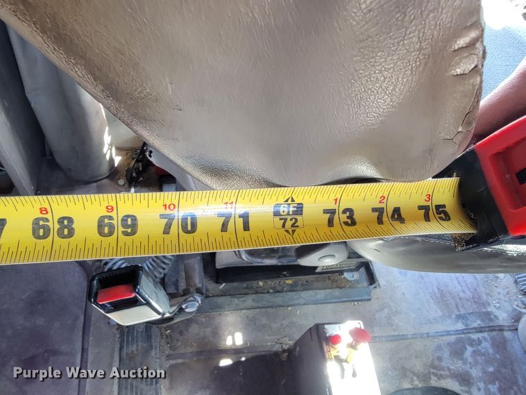 image for item JE9979 2005 International 9200i  semi truck