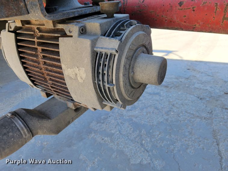 image for item JE9979 2005 International 9200i  semi truck