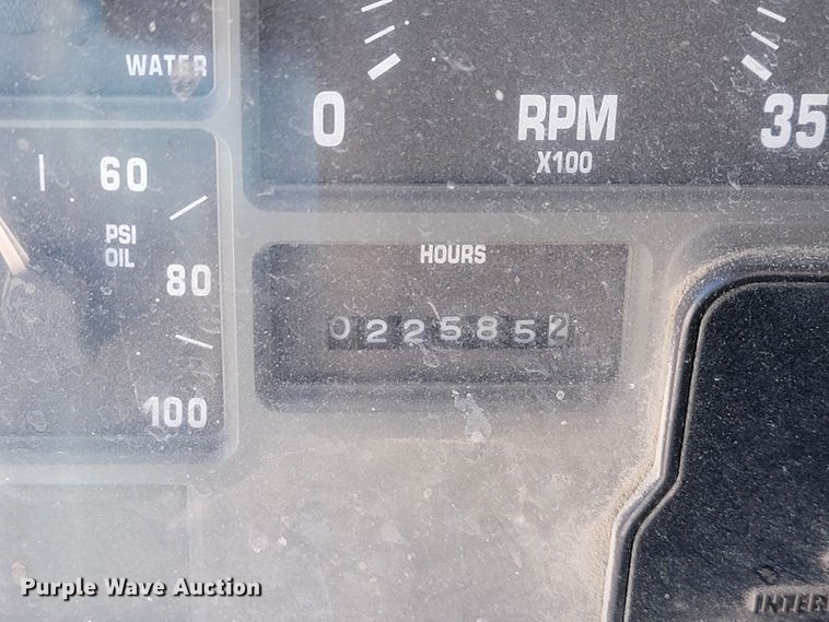 image for item JE9980 1998 International 2554  ready mix truck