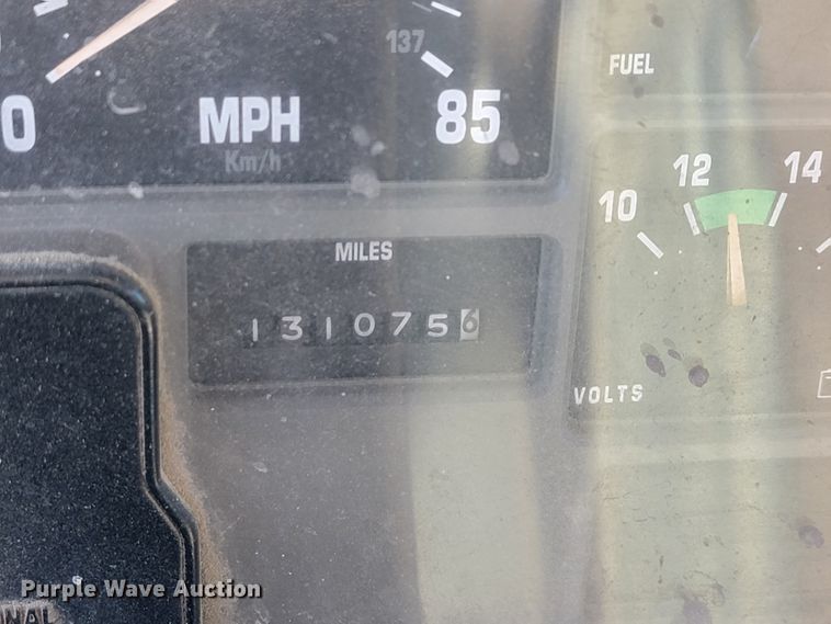 image for item JE9980 1998 International 2554  ready mix truck