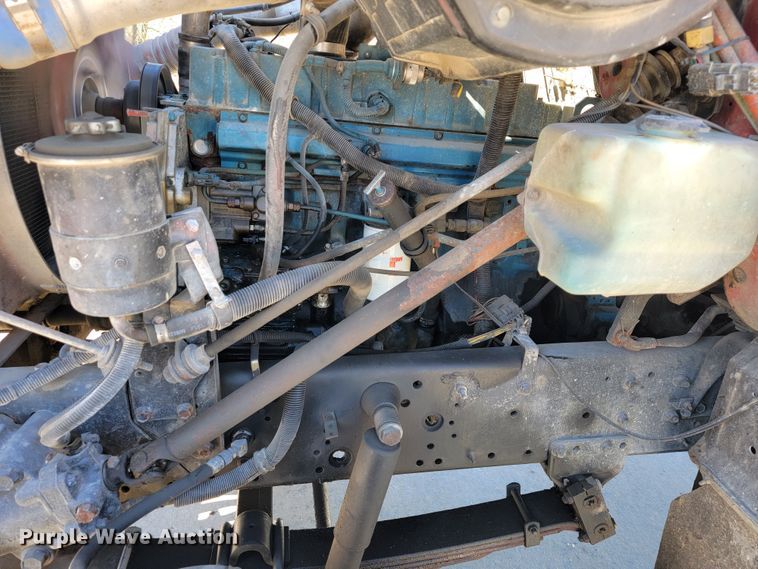 image for item JE9980 1998 International 2554  ready mix truck