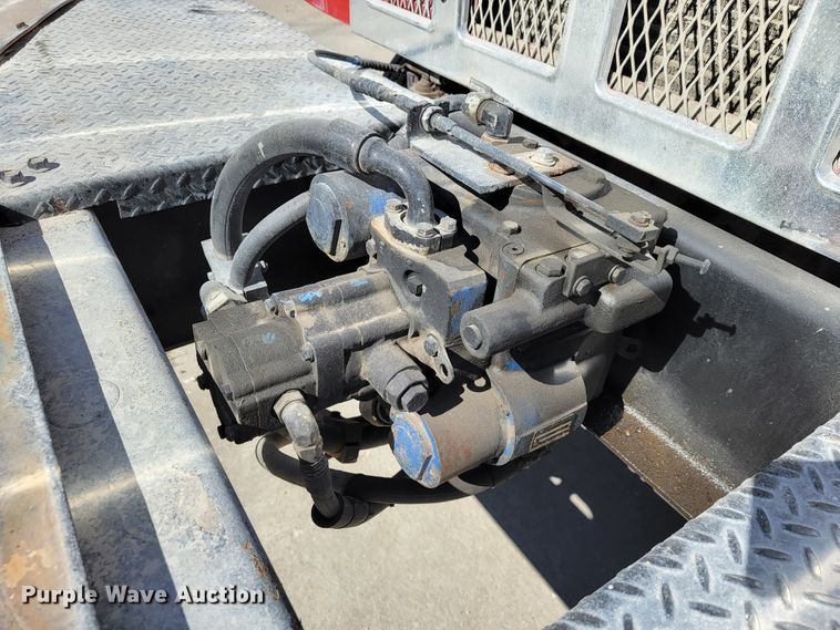 image for item JE9980 1998 International 2554  ready mix truck