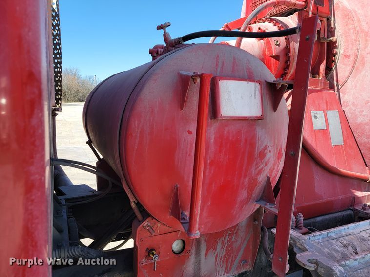 image for item JE9980 1998 International 2554  ready mix truck