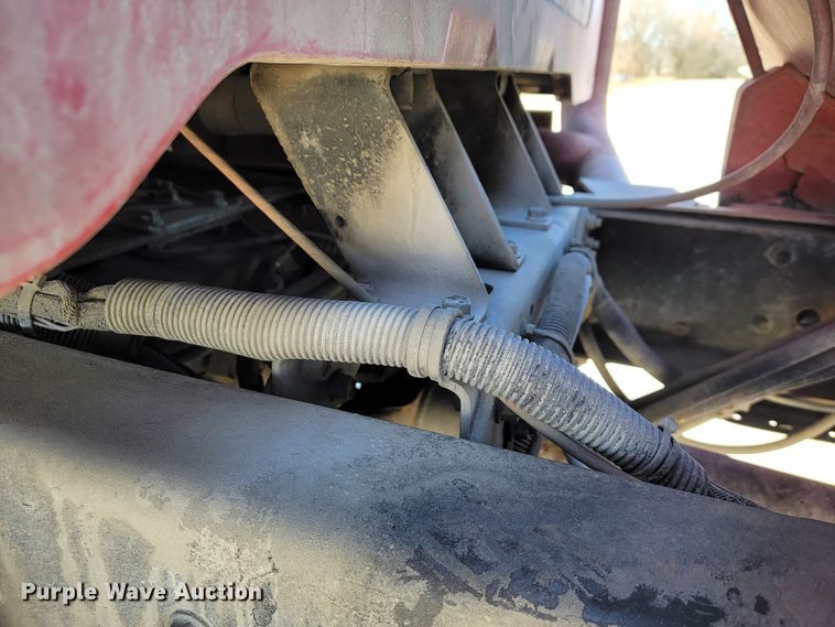 image for item JE9980 1998 International 2554  ready mix truck