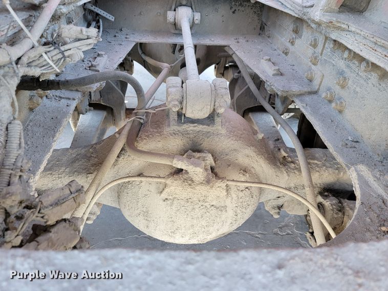 image for item JE9980 1998 International 2554  ready mix truck