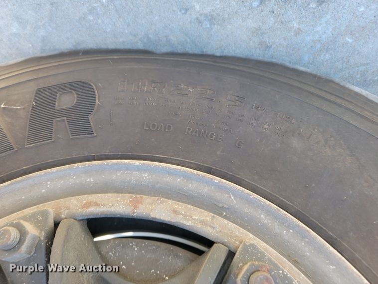 image for item JE9980 1998 International 2554  ready mix truck