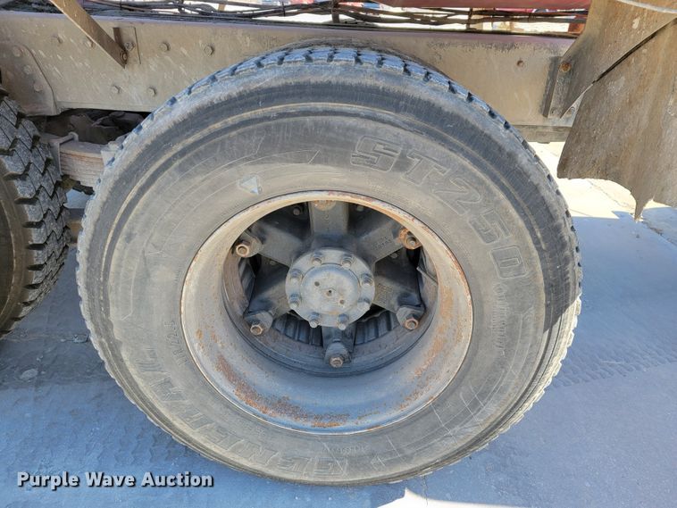 image for item JE9980 1998 International 2554  ready mix truck