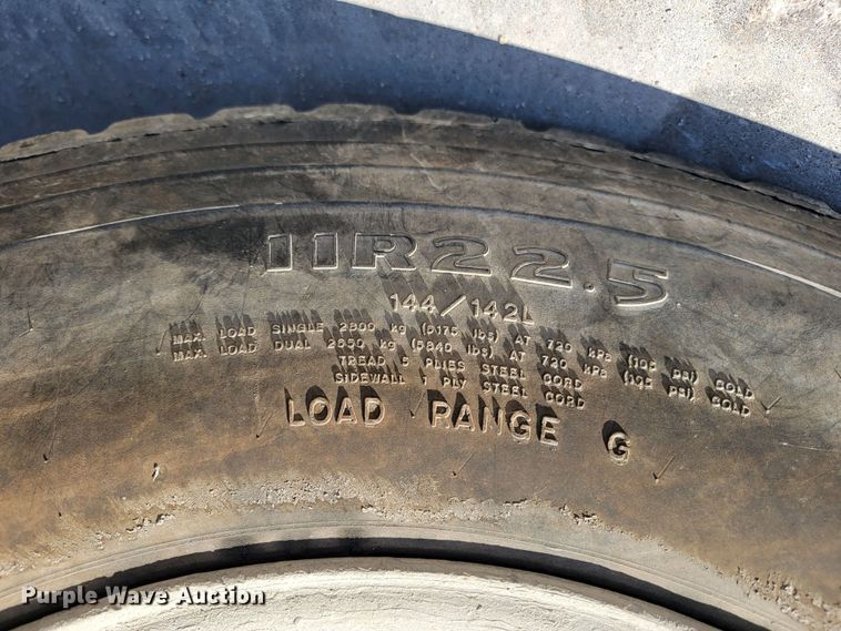 image for item JE9980 1998 International 2554  ready mix truck