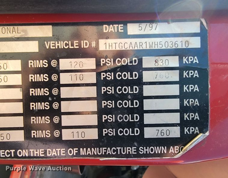 image for item JE9980 1998 International 2554  ready mix truck