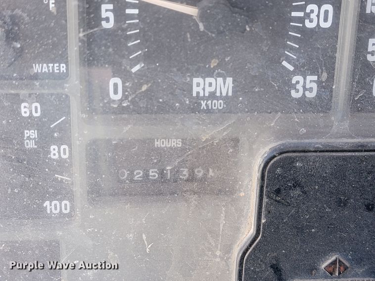 image for item JE9981 1998 International 2554  ready mix truck