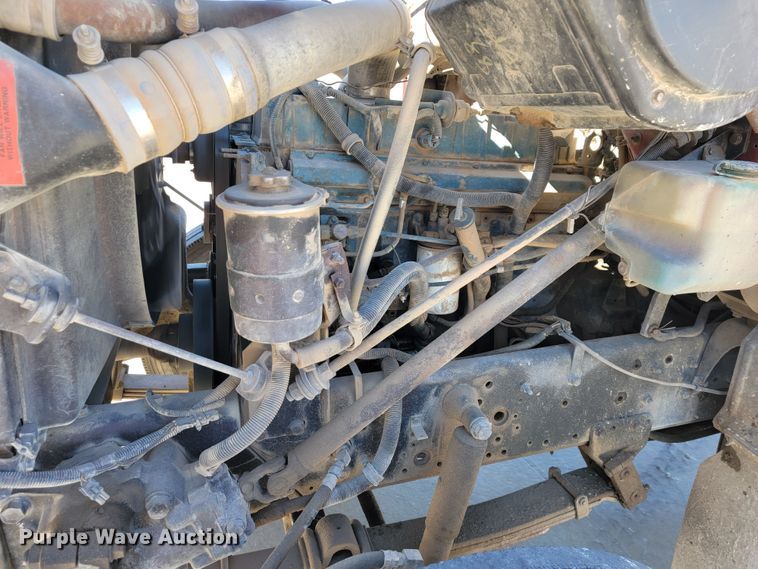 image for item JE9981 1998 International 2554  ready mix truck