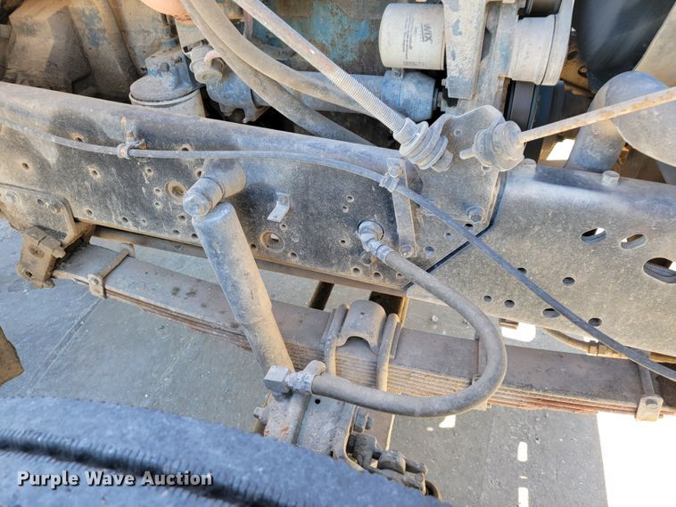 image for item JE9981 1998 International 2554  ready mix truck