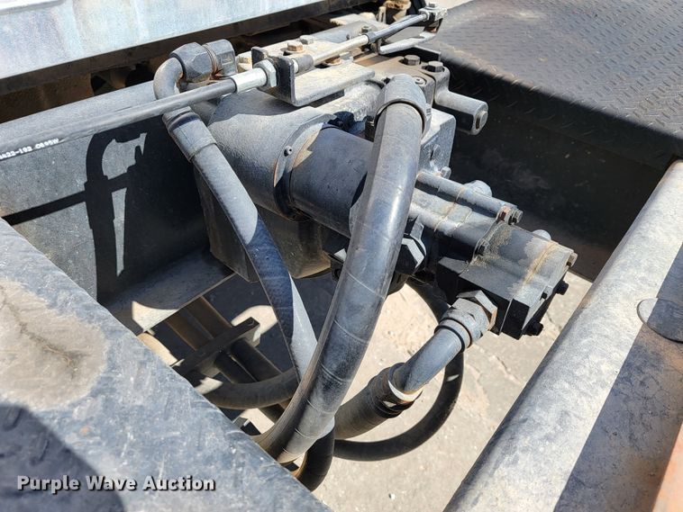 image for item JE9981 1998 International 2554  ready mix truck