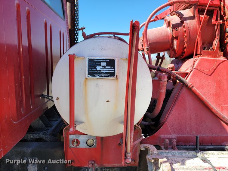 image for item JE9981 1998 International 2554  ready mix truck