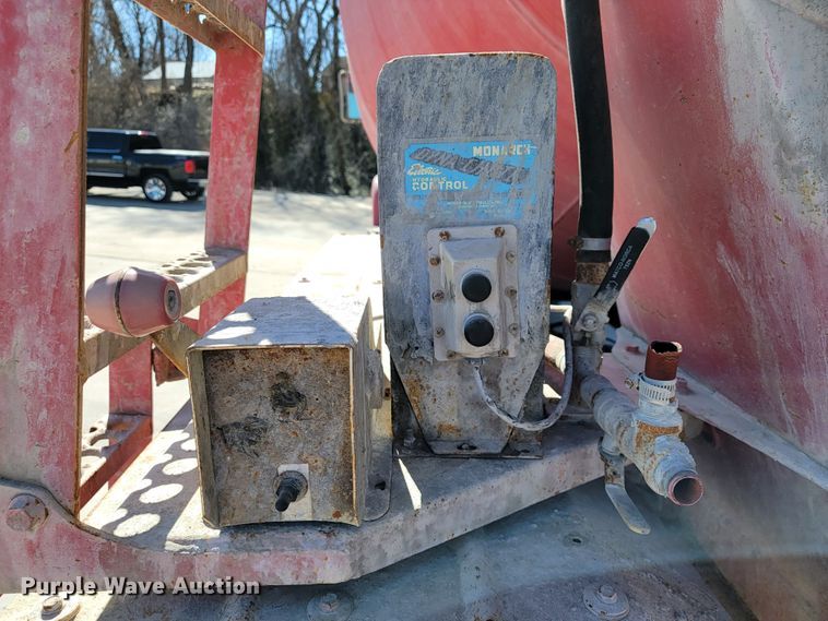 image for item JE9981 1998 International 2554  ready mix truck