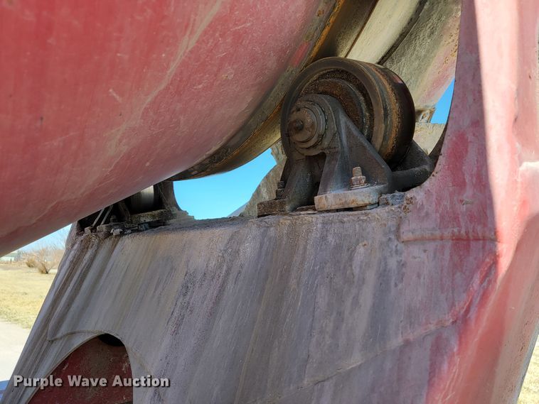 image for item JE9981 1998 International 2554  ready mix truck