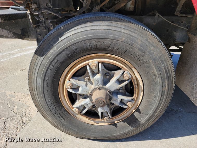 image for item JE9981 1998 International 2554  ready mix truck