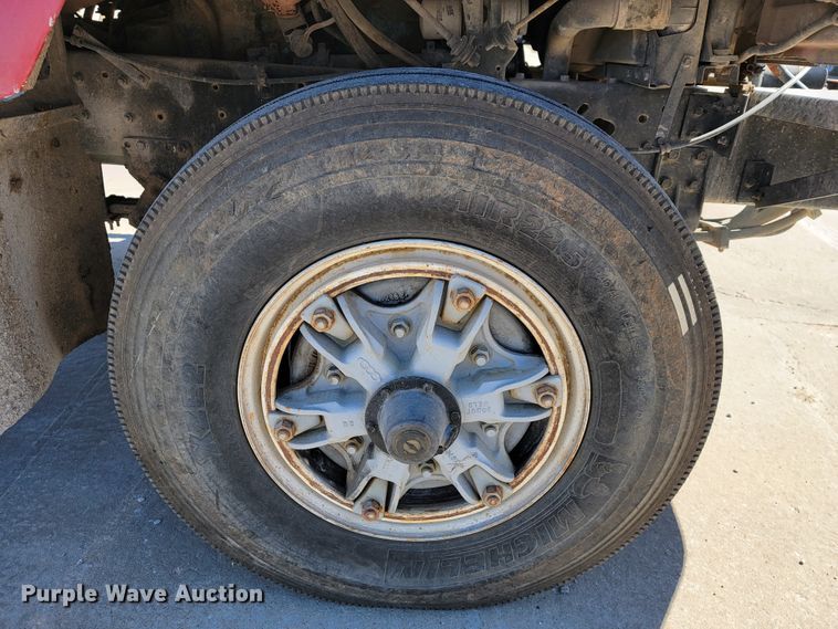 image for item JE9981 1998 International 2554  ready mix truck