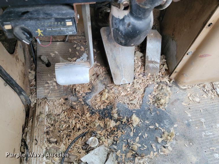 image for item JE9986 1985 International F5070 tow truck