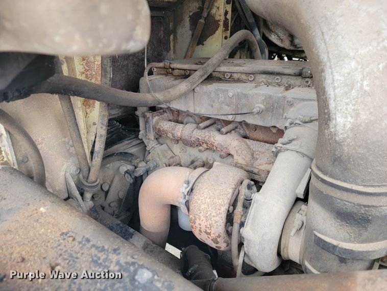 image for item JE9986 1985 International F5070 tow truck